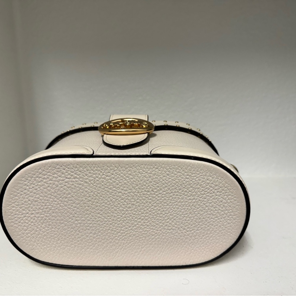 Coach Vanity Bag - Picture 10 of 15